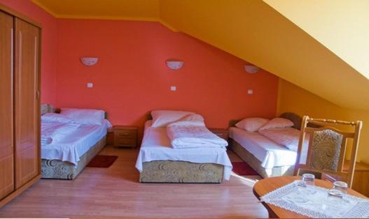 Hotel Czardasz Вжешня Номер фото
