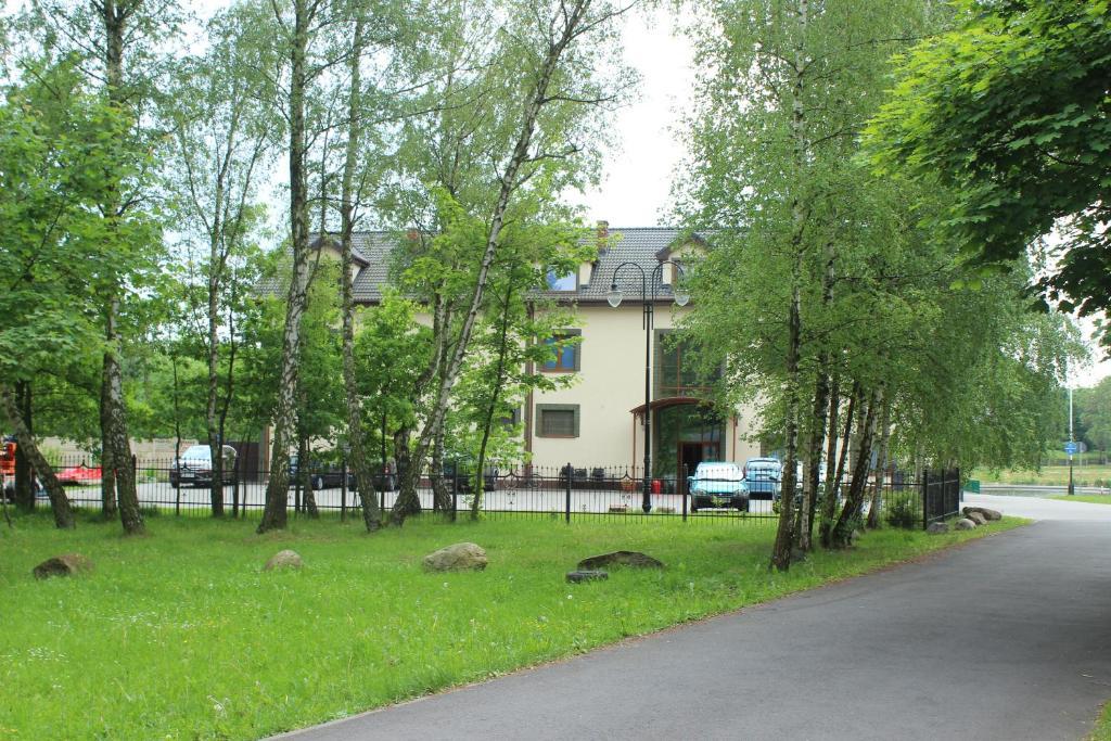 Hotel Czardasz Вжешня Екстер'єр фото
